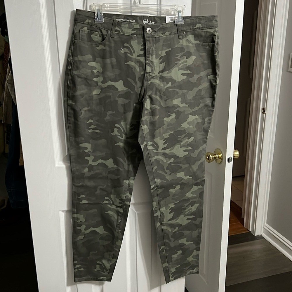 Style and Co camo print pants